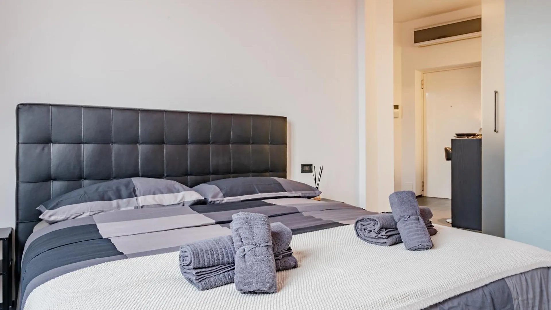 Exclusive Led House Corso Como Milan