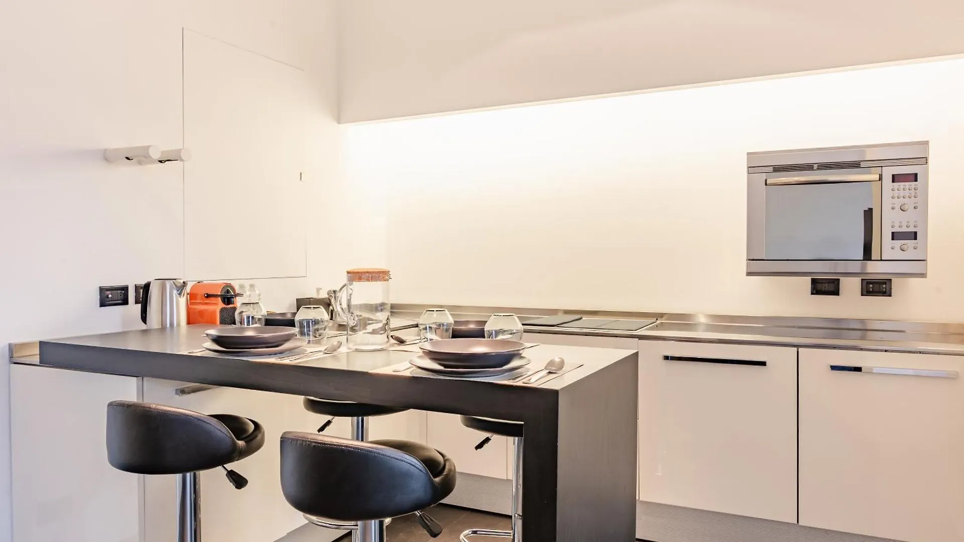 Exclusive Led House Corso Como Milan 0*,