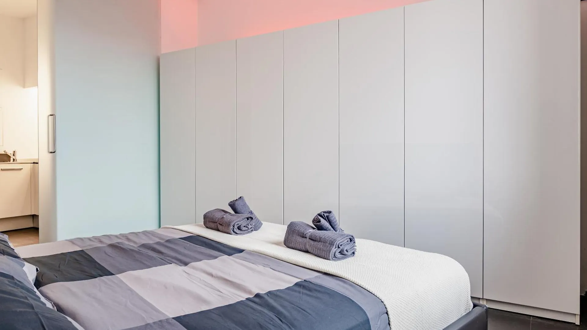 Exclusive Led House Corso Como Milan Apartment