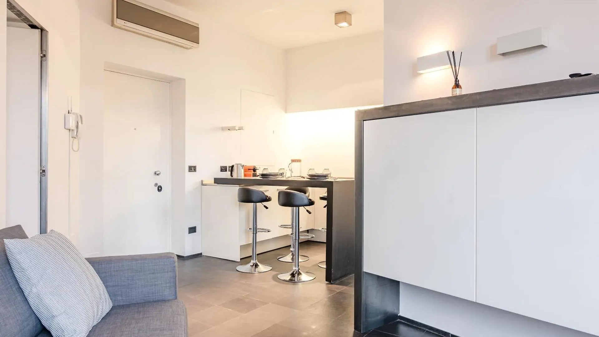 Exclusive Led House Corso Como Milan Apartment