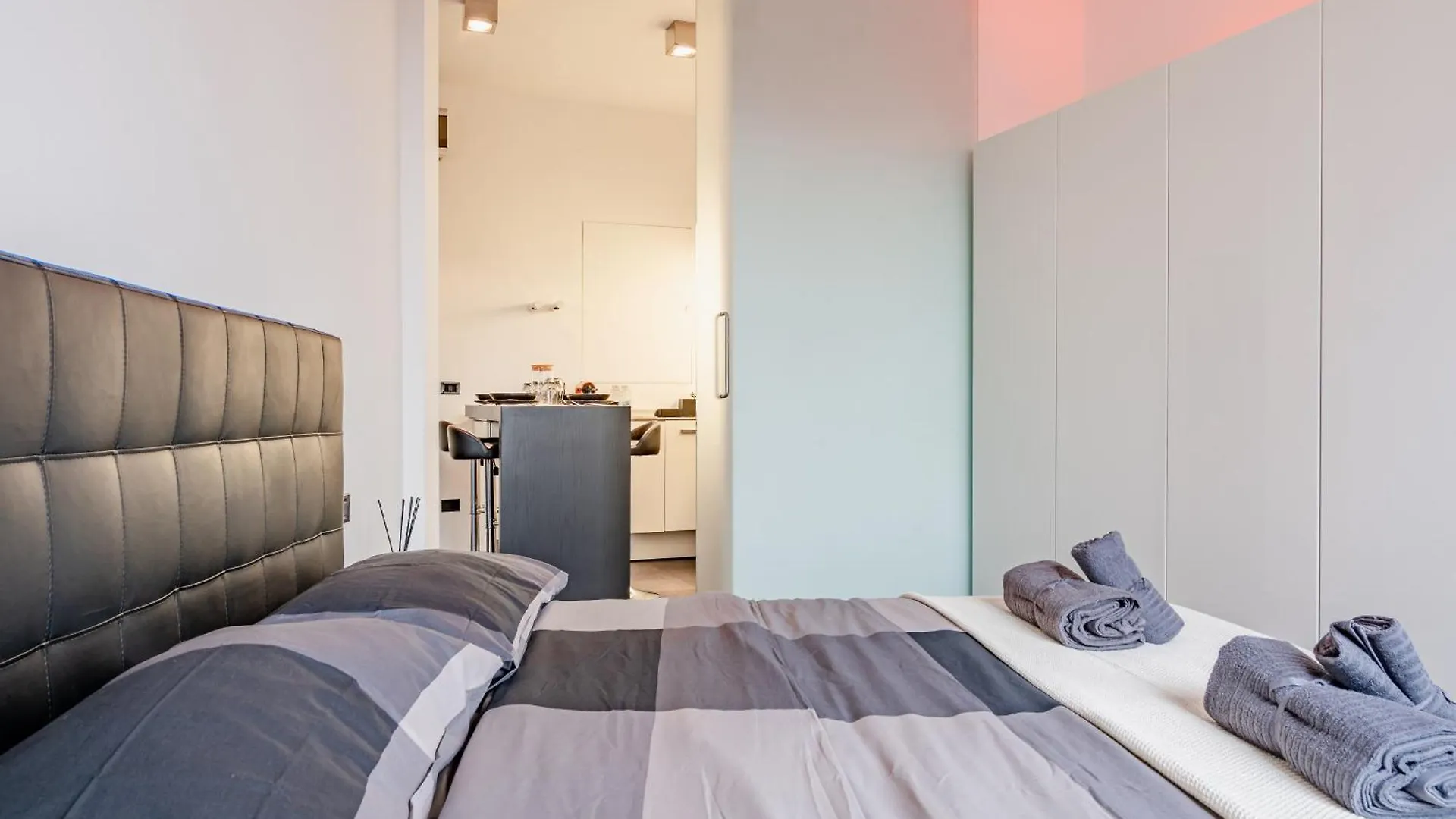 Exclusive Led House Corso Como Milan